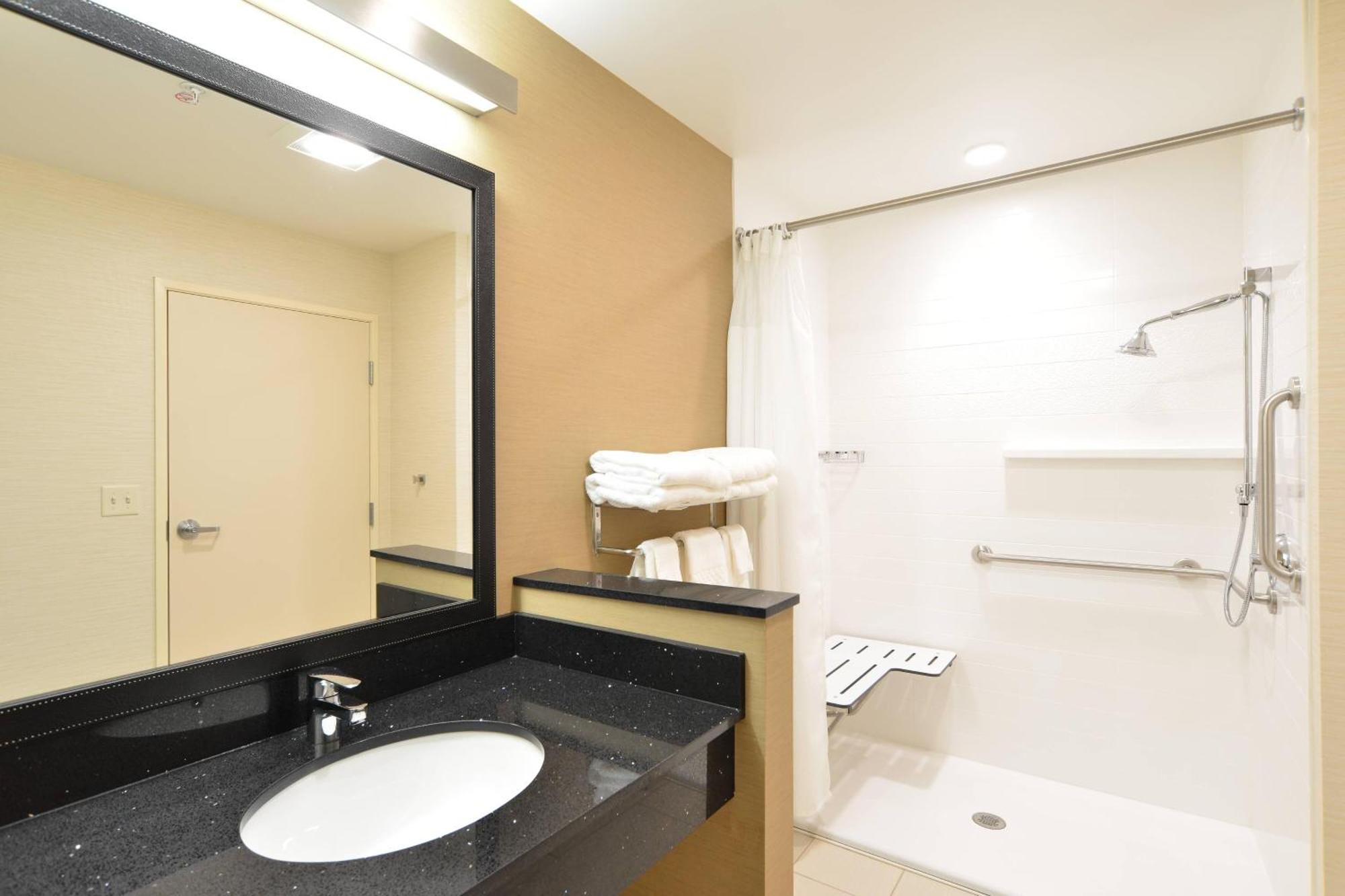 Fairfield Inn & Suites By Marriott Eau Claire/Chippewa Falls Εξωτερικό φωτογραφία